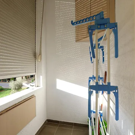 アパート Cozy Flat Near The Air Albania Stadium *