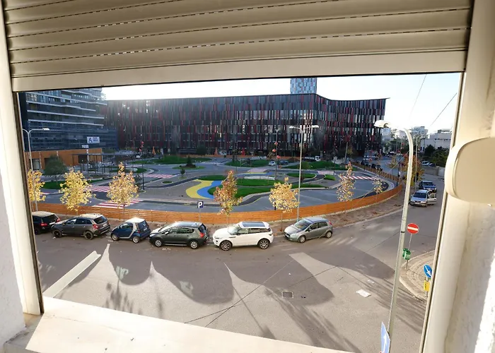 Cozy Flat Near The Air Albania Stadium アパート *