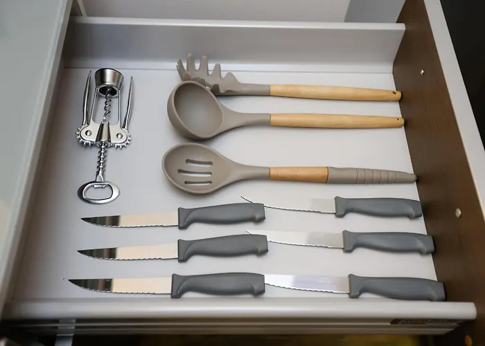 Cozy Flat Near The Air Albania Stadium