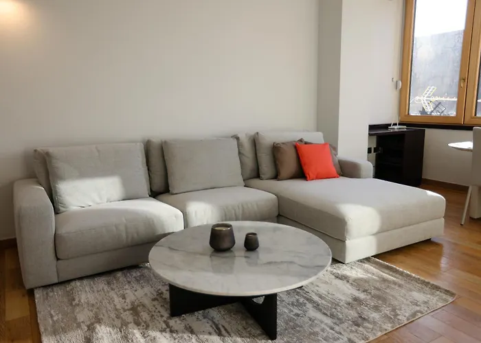 Lägenhet Cozy Flat Near The Air Albania Stadium